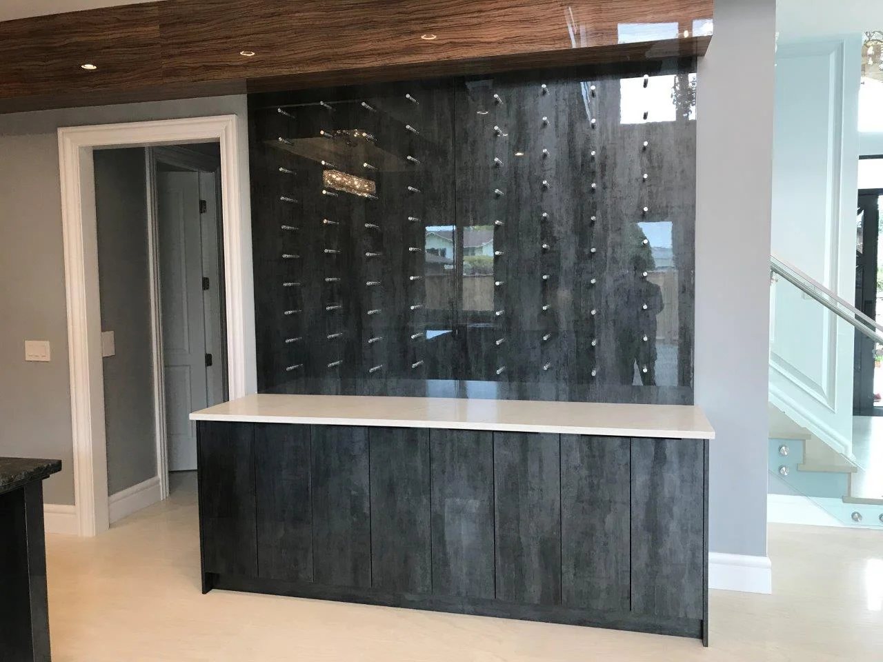 Bar cabinet